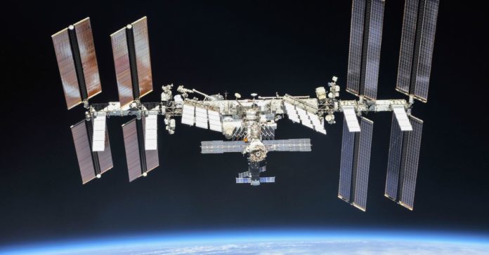 iss056e201248