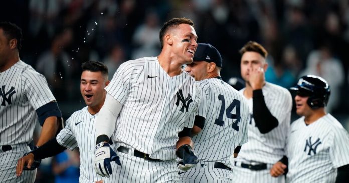 10mlb roundup yankees facebookJumbo