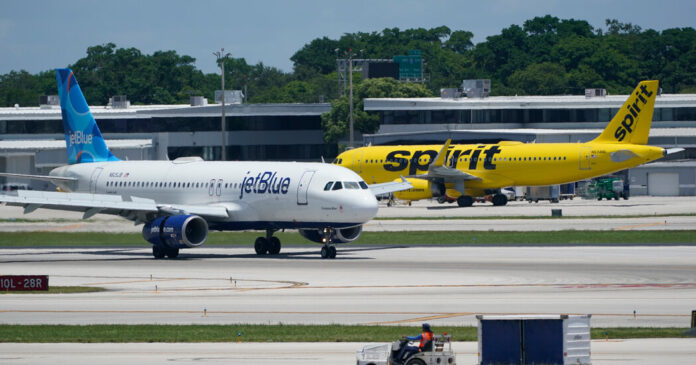 28jetblue spirit facebookJumbo