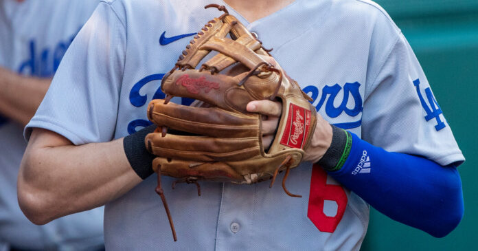 00mlb gloves turner facebookJumbo