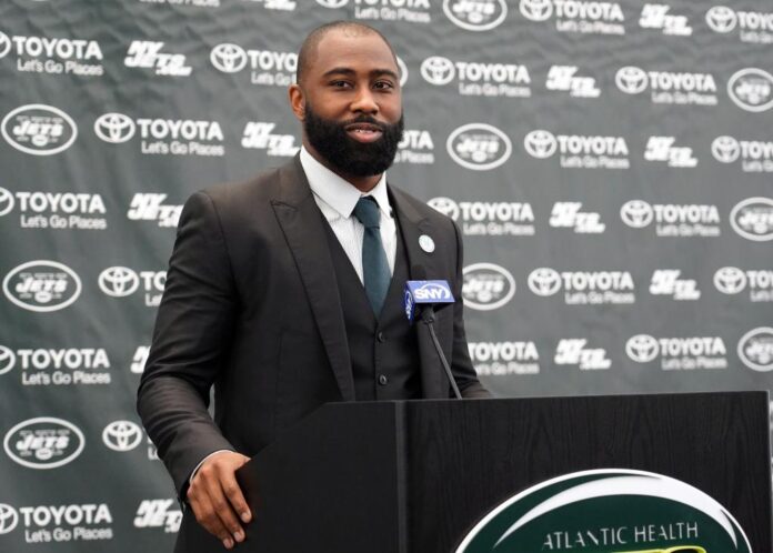 Darrelle Revis