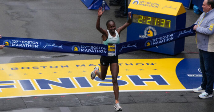 17boston marathon women pro lbwc facebookJumbo