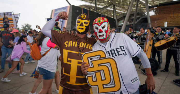 01mlb mexico city fans tqjl facebookJumbo