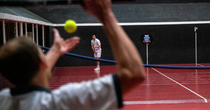 01french realtennis slide 0JS1 facebookJumbo