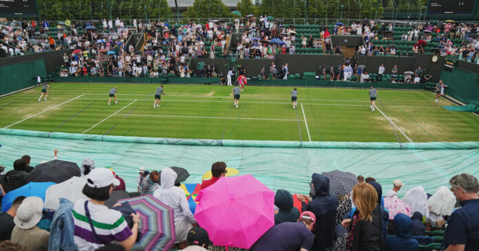 08WIMBLEDON RAIN 01 qwcz facebookJumbo