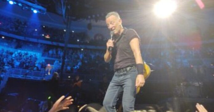 Bruce Springsteen Cleveland Ohio Photo by Kristinn Taylor 04052023 1200x630