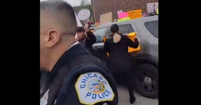 Chicago Protest Migrants 1200x630