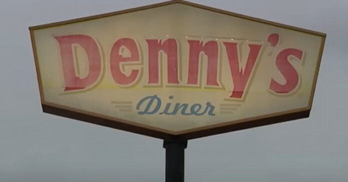 Dennys Oakland 1200x630