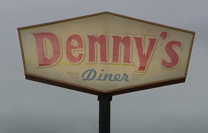 Dennys Oakland