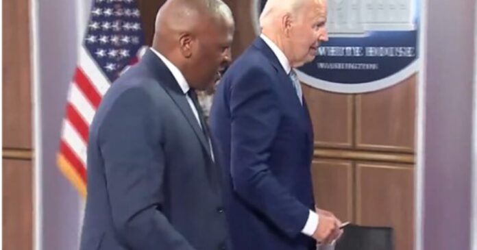 joe biden handlers 1200x630